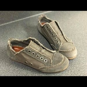 Lucky Brand Women’s Sneakers